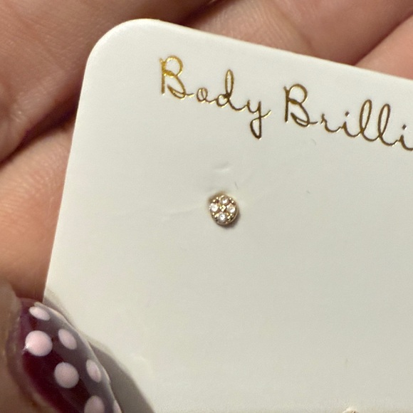 Body Brilliance 14K Gold Nose Studs - Picture 3 of 5